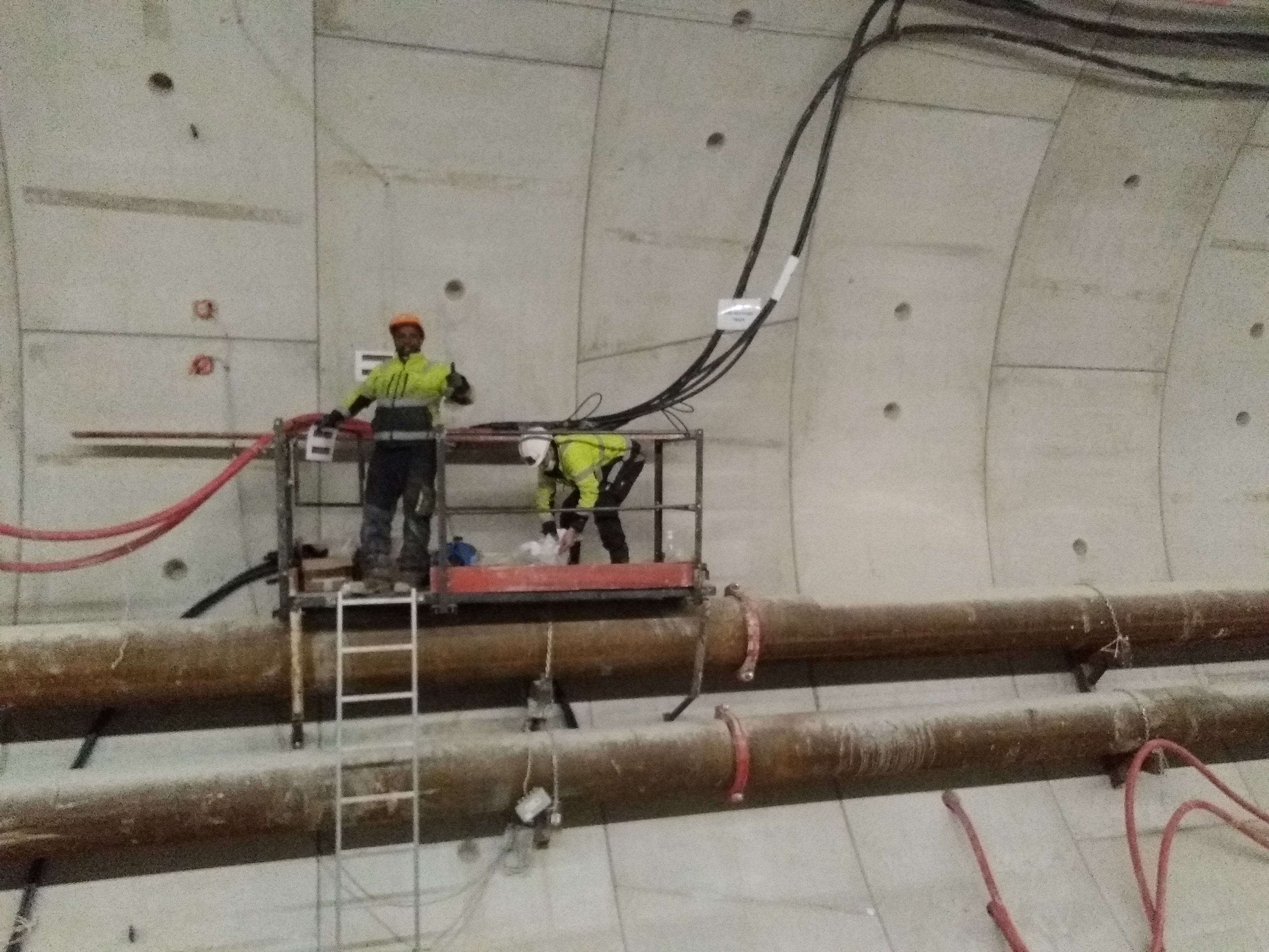 Cellules haute tension et poste de chantier pour tunnel
